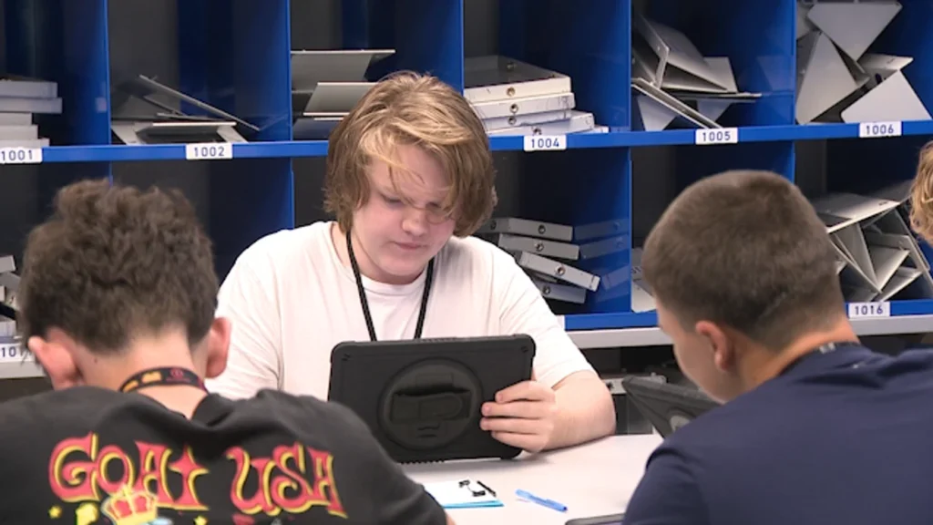 9dbb38f3 5d2f 4c58 8c15 5c8bebb47a2a jenksfreshamsnacademystudentsparticipatinginjafinanceparkprogramatjuniorachievementofoklahoma